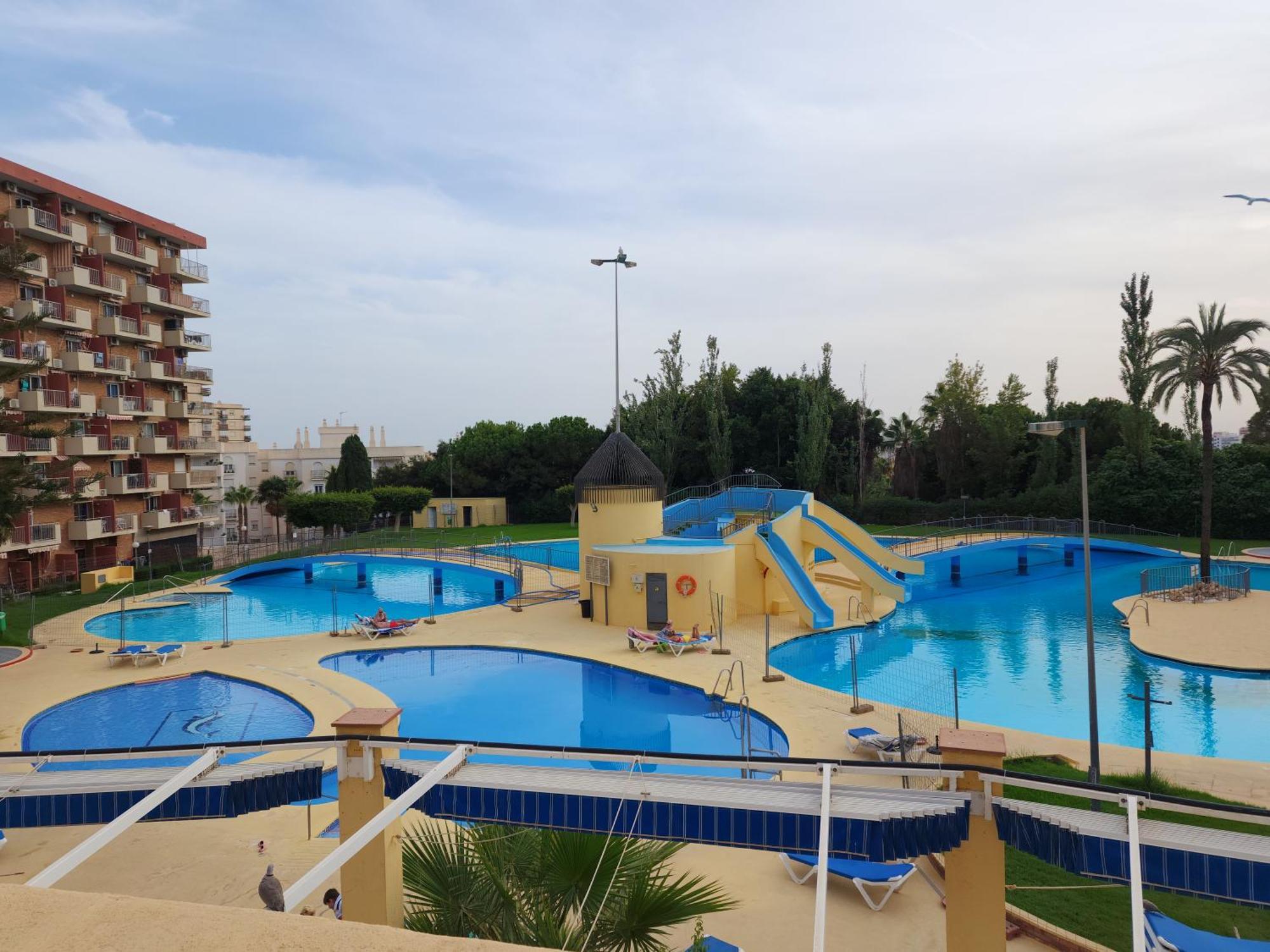 Minerva 401 Estudio Con Gran Piscina Y Parque Acuatico Appartamento Benalmádena